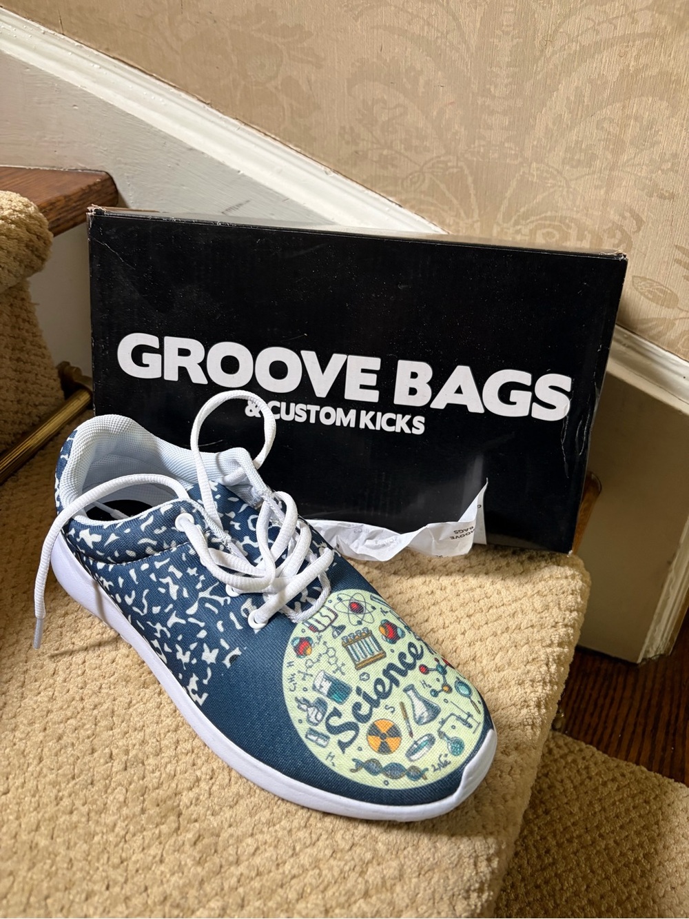 Groove Bags women’s Navy Science Print Lace-Up Sneakers